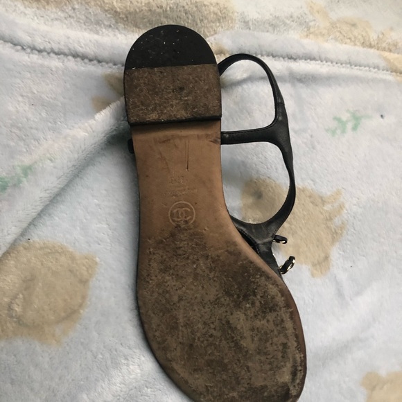 Chanel thong sandals 🖤 - Picture 8 of 11
